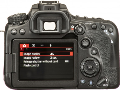 Цифрова дзеркальна фотокамера Canon EOS 90D 18-135 IS nano USM KIT-39-зображення