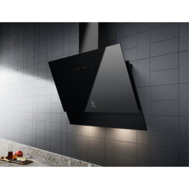 Вытяжка кухонная Electrolux LFV616K-11-изображение