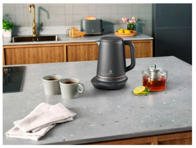 Елекрочайник Electrolux E7K1-6BP-19-зображення
